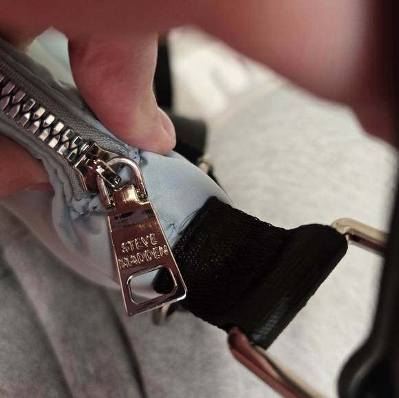 Steve Madden Puffer Bag - Picture 6 of 7